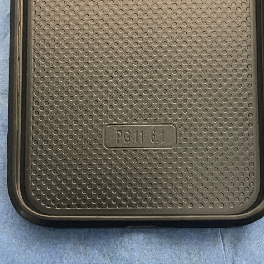 iPhone 11 Black phone Case - Picture 3 of 3
